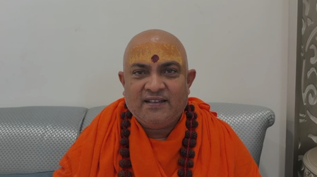 हनुमान गढ़ी की सीढ़ियों पर नमाज मामले पर जितेंद्रानंद सरस्वती की प्रतिक्रिया, बोले- बृजभूषण सिंह को शर्म आनी चाहिए