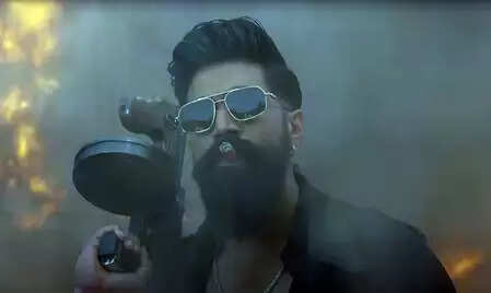 यश की फिल्म 'टॉक्सिक' का टीजर विवादों में, सीबीएफसी से की गई कानूनी शिकायत