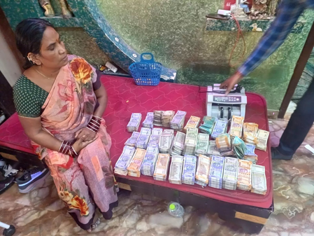 हैदराबाद : ईडी ने 'गांजा क्वीन' नीतू बाई से जुड़े परिसरों की तलाशी ली