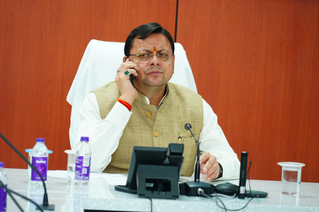 चमोली टनल हादसा: सीएम धामी आपदा परिचालन केंद्र पहुंचे, रेस्क्यू अभियान में तेजी लाने दिए निर्देश