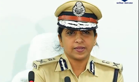 बिहार: सोशल मीडिया पर हथियार लहराने वालों पर पुलिस की सख्ती, भगोड़ों की संपत्ति हो रही कुर्क