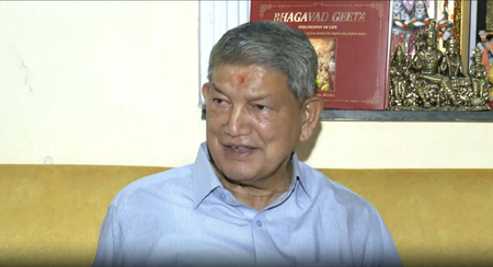 ईंधन की बढ़ती कीमतों पर विपक्ष का हमला, सरकार पर जनता से वसूली का आरोप