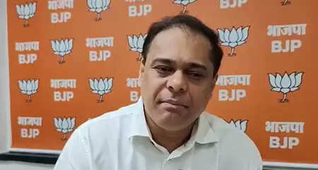 मुंबई में भाजपा का सख्त कदम, बीएमसी चुनाव से पहले 26 कार्यकर्ताओं को 6 साल के लिए किया निष्कासित