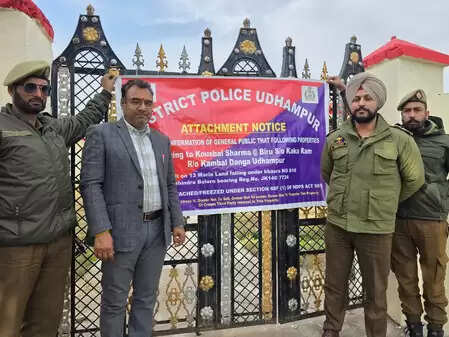 उधमपुर पुलिस ने की नशा तस्करों की 2 करोड़ की चल-अचल संपत्ति अटैच