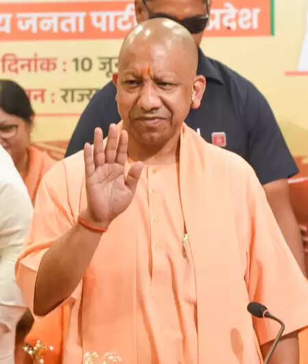 सीएम योगी की महत्वाकांक्षी परियोजना को पूरा कराने के लिए निरंतर की जा रही निगरानी