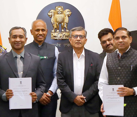 आत्मनिर्भर भारत: सरकार ने 1.25 मेगावाट की मरीन गैस टरबाइन जनरेटर के लिए 425 करोड़ रुपए का कॉन्ट्रैक्ट किया साइन