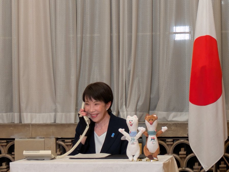 जापान: स्नैप इलेक्शन का दांव चला, एग्जिट पोल में ताकाइची काफी आगे