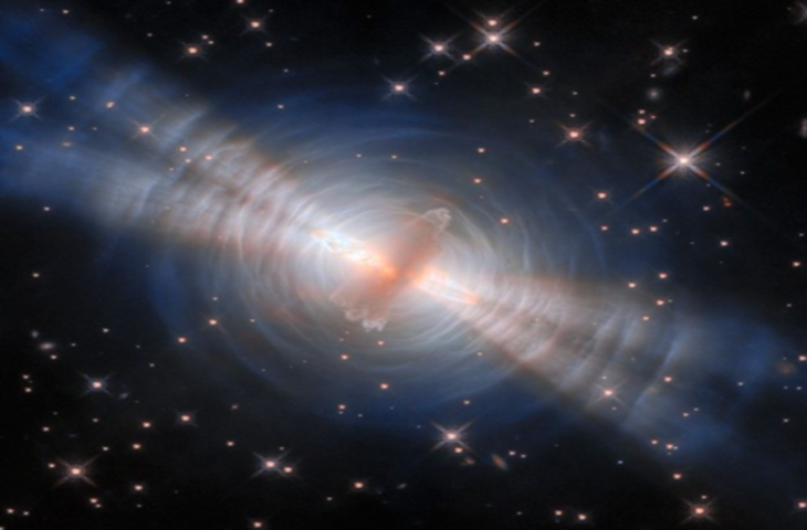 स्पेस में घूमता 'लाइट हाउस' है रहस्यमयी तारा 'पल्सर', सेकंड में लगाता है सैकड़ों चक्कर