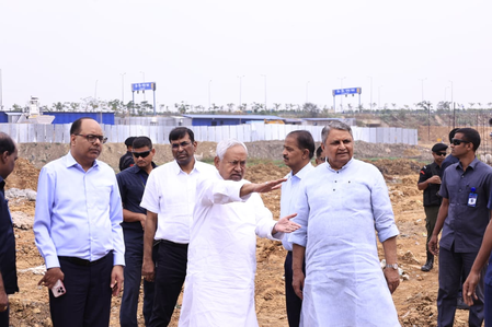 नीतीश ने पटना की कई निर्माणाधीन योजनाओं का किया निरीक्षण, तेजी से कार्य पूर्ण करने का दिया निर्देश