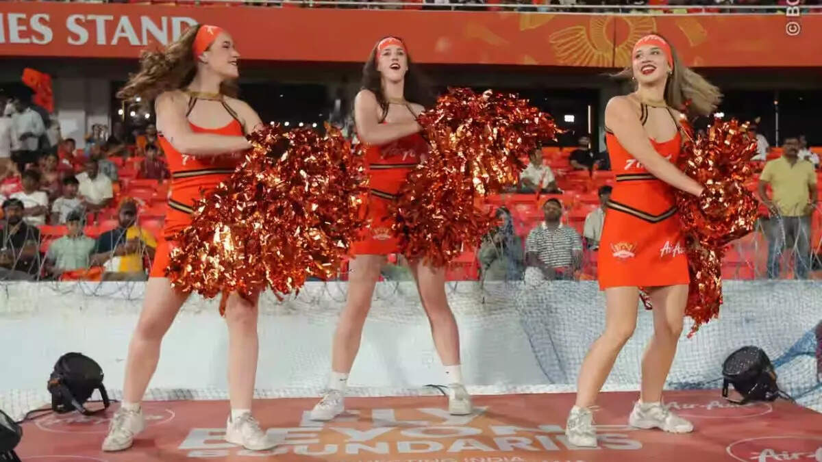 'IPL 2025 में नहीं दिखेगा नाच गााना', पूर्व दिग्गज ने BCCI से की बडी डिमांड, क्या होगा बोर्ड का ​आखिरी फैसला?