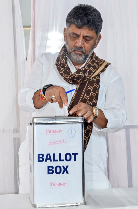कर्नाटक विधानसभा चुनाव: क्रॉस-वोटिंग की आशंकाओं के बीच 'मॉक वोटिंग' टेस्ट करा रही कांग्रेस