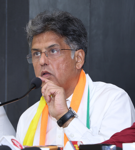 कांग्रेस नेता मनीष तिवारी ने लोकसभा महासचिव को पत्र लिखकर 'दलबदल विरोधी कानून' पर चर्चा की मांग की