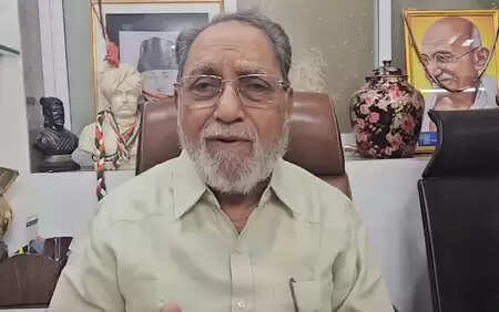 हुसैन दलवई ने बुर्के को बैन करने की मांग को बताया समाज को बांटने की साजिश