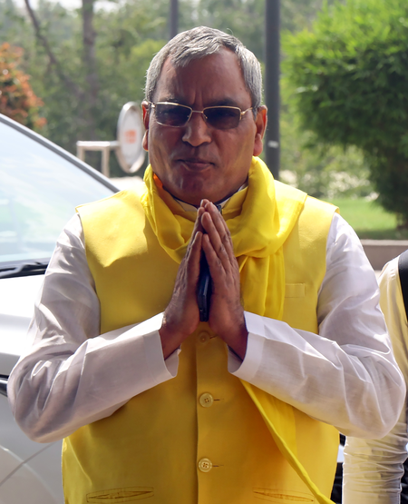 राजभर ने अखिलेश को जन्मदिन की बधाई के साथ कसा तंज, कहा-एसी-पीसी की राजनीति छोड़िए