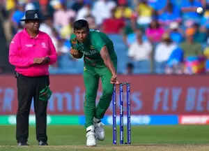 मुस्तफिजुर को रिलीज करने पर बौखलाहट, बांग्लादेश सरकार ने आईपीएल टेलीकास्ट पर लगाया बैन