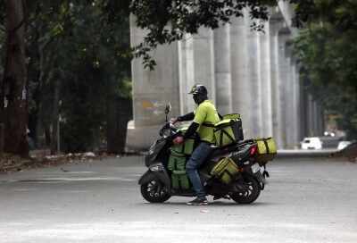 अगले चार वर्षों में करीब 50 प्रतिशत बढ़ जाएगा पैकेज्ड फूड एंड बेवरेज मार्केट, क्विक कॉमर्स से मिलेगा सपोर्ट: रिपोर्ट