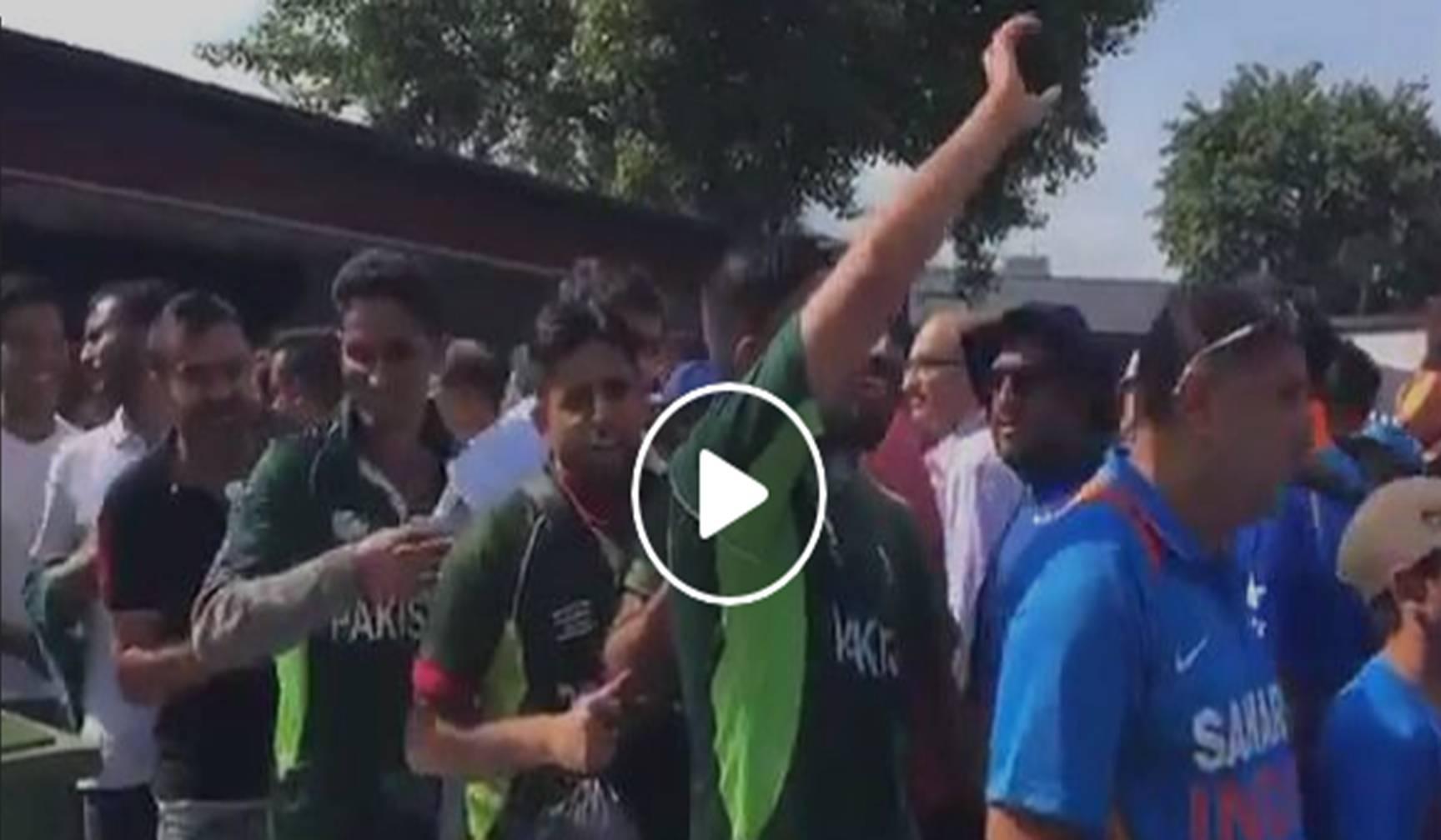 फाइनल क्रिकेट मैच समाप्त होने के बाद पाकिस्तानी समर्थक ने इंडियन समर्थक से पूछा बाप कौन है..??? तो इंडियन ने झापड़ लगाते हुए उत्तर दिया बाप ये है