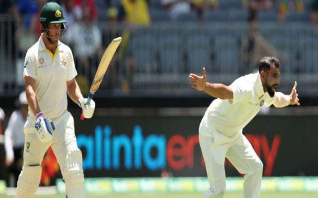 पर्थ टेस्ट : आस्ट्रेलिया की अच्छी शुरुआत, भोजनकाल तक बनाए 66 रन