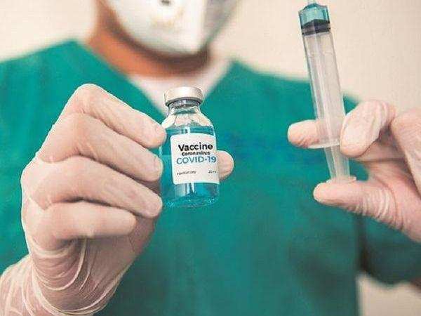 बिलासपुर:अंबिकापुर में वैक्सीनेशन के लिए गई टीम को दी गालियां, वैक्सीन लूट कर सेंटर से भगाया; दो आरोपी गिरफ्तार, एक मिला संक्रमित