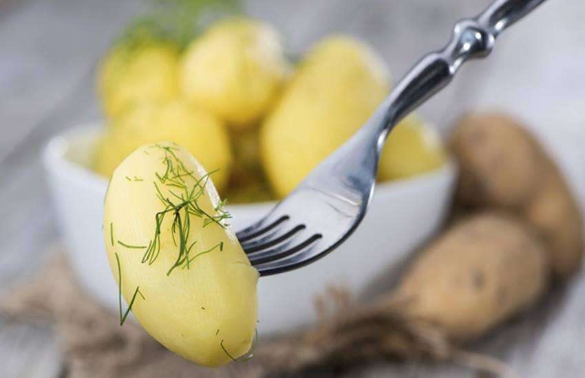 Potato Benefits:  नियमों के अनुसार, आलू खाने पर ये 6 फायदे मिलते है