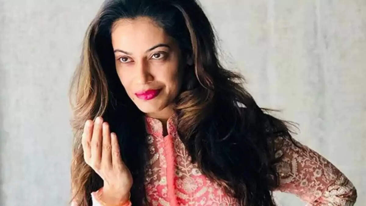 Payal Rohatgi: अहमदाबाद पुलिस ने पायल रोहतगी को किया गिरफ्तार, जाने क्या है पूरा मामला
