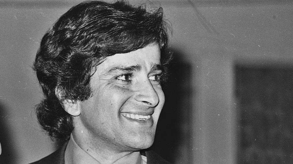Shashi Kapoor Birthday: 20 साल की उम्र में 5 साल बड़ी जेनिफर से शशि कपूर ने रचाई थी शादी, ऐसे शुरू हुआ था करियर