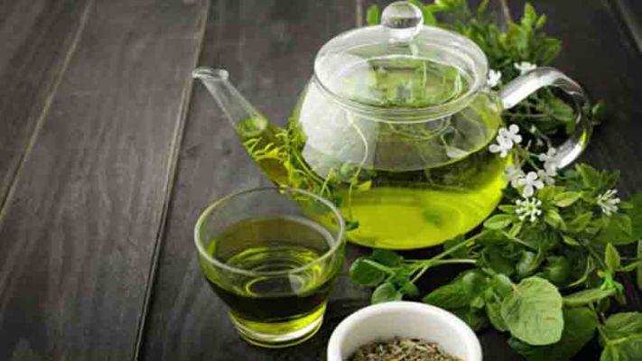 Green Tea: ग्रीन टी का सेवन करें और अनेक लाभ पाएं