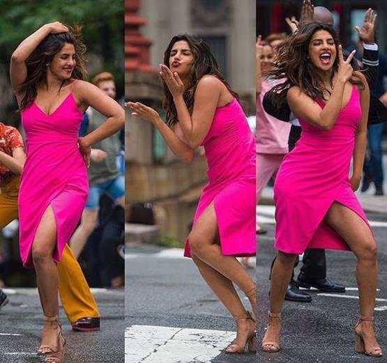 न्यूयॉर्क की सड़कों पर डांस किया प्रियंका ने, तस्वीरें सामने आयी