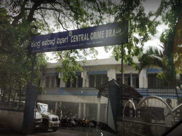 Drug Case: कन्‍नड़ के दो एक्‍टर को पुलिस ने पूछताछ के लिए भेजा समन, मंत्री के बेटे के बंगले पर छापा