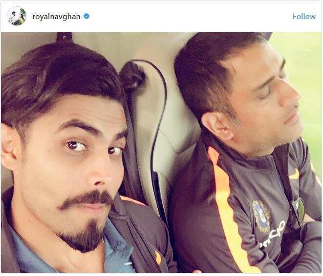 रवींद्र जडेजा ने महेंद्र सिंह धोनी के साथ ऐसा कुछ किया, वायरल हुई तस्वीर