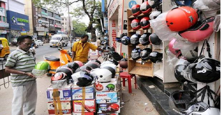 नकली हेलमेट्स कभी भूल कर भी नही करें इस्तेमाल, आखों से लेकर सिर तक को पहुंचा सकती है नुकसान