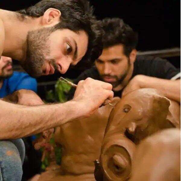 Ganesh Chturthi 2020: रह इस बार भी इन सेलेब्स ने अपने हाथ से बनाई बप्पा की मूर्ति