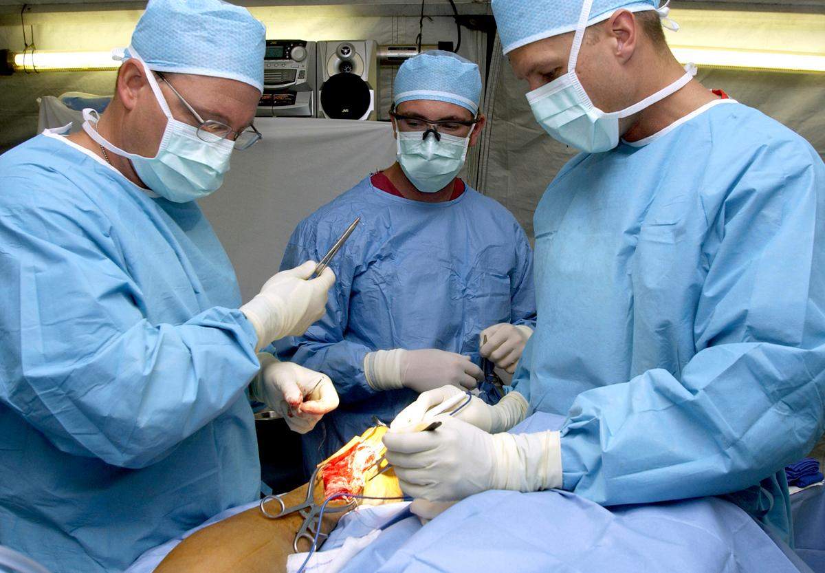 वैज्ञानिको ने  की टूटी पसलियों की सर्जरी की नई तकनीक विकसित