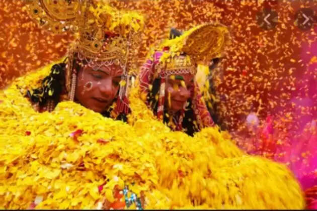 Phulera dooj 2024 offer these flower to shiv parvati on phulera dooj&nbsp;