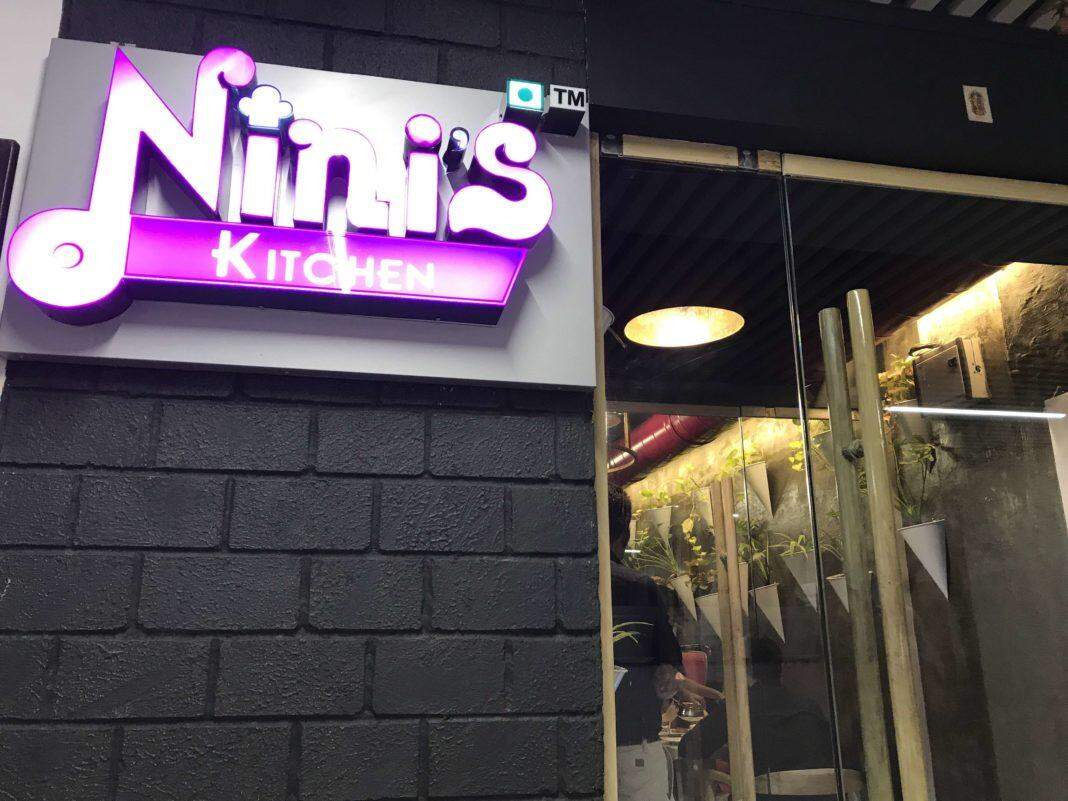 अगर आप हैं खाने के शौकीन तो जरूर जाएं अहमदाबाद के इन रेस्तरां में