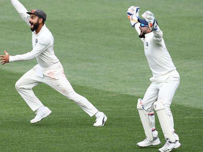 IND vs AUS: ऋषभ पंत ने बनाया वर्ल्ड रिकॉर्ड,एक टेस्ट में सबसे ज्यादा कैच लेने वाले विकेटकीपर बने