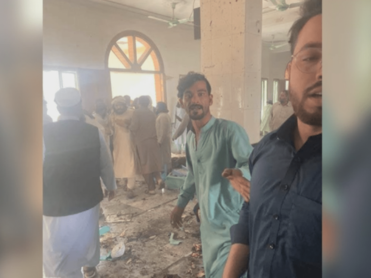 Peshawar के एक मदरसे में धमाका, 7 की मौत, 123 घायल