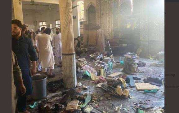 Peshawar के एक मदरसे में धमाका, 7 की मौत, 70 घायल