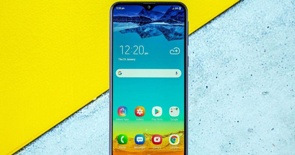 सैमसंग ब्लू फेस्ट 2019 सेल में  स्मार्टफोन्स पर मिल रहा है​ डिस्काउंट