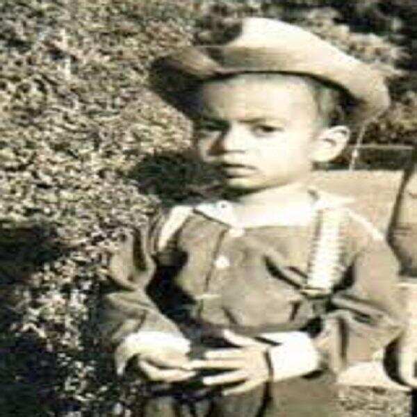 Irrfan Khan: क्या आपने पहचाना बॉलीवुड के इस सुपरस्टार दिवंगत अभिनेता को