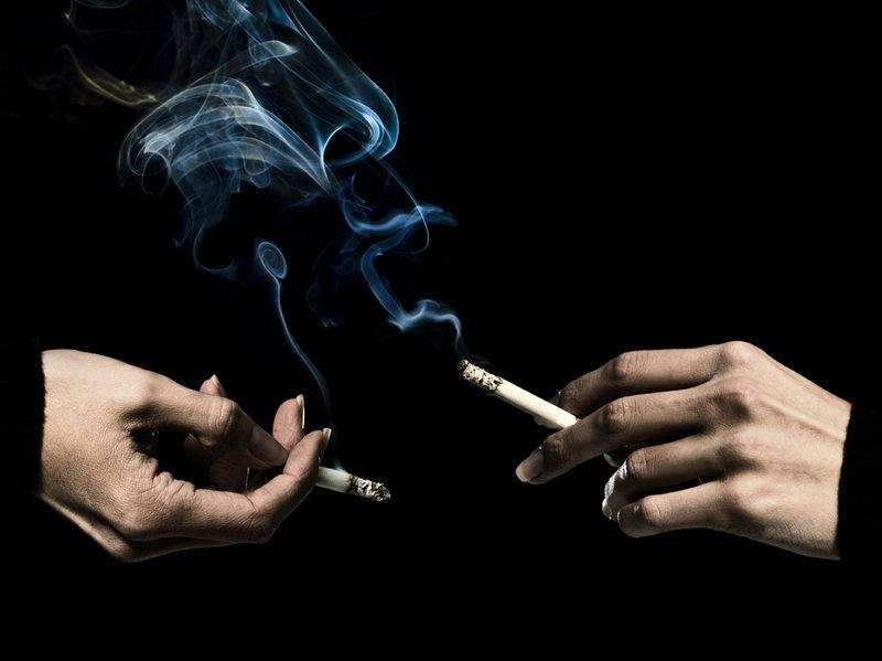 सिगरेट पीनों वालों को, होता है इस बीमारी के होने का खतरा भी