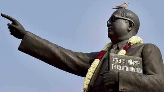 BR Ambedkar: आज है भारत के संविधान के जनक का जन्म