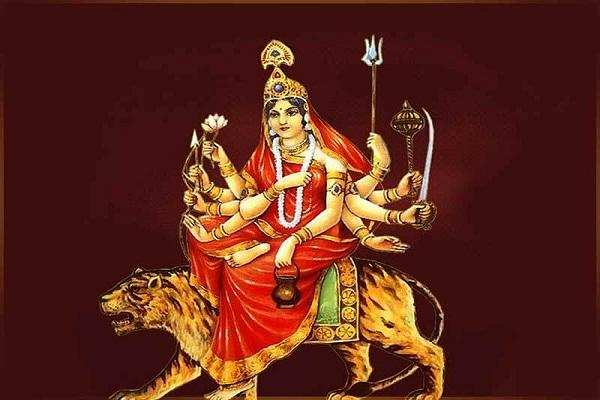 शारदीय नवरात्रि तीसरे दिन करें देवी चंद्रघंटा की उपासना, प्रसाद में चढ़ाएं इन चीजें को