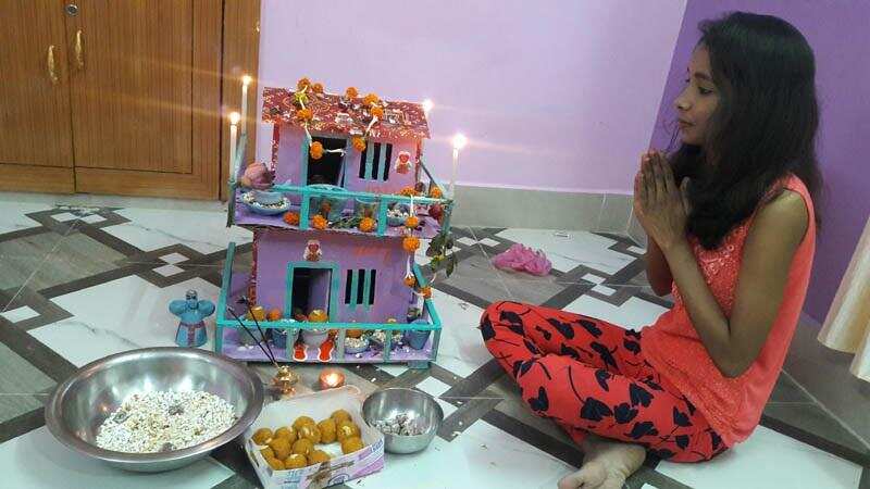 दिवाली पर क्यों बनाएं जाते हैं मिट्टी के घरौंदे, जानिए