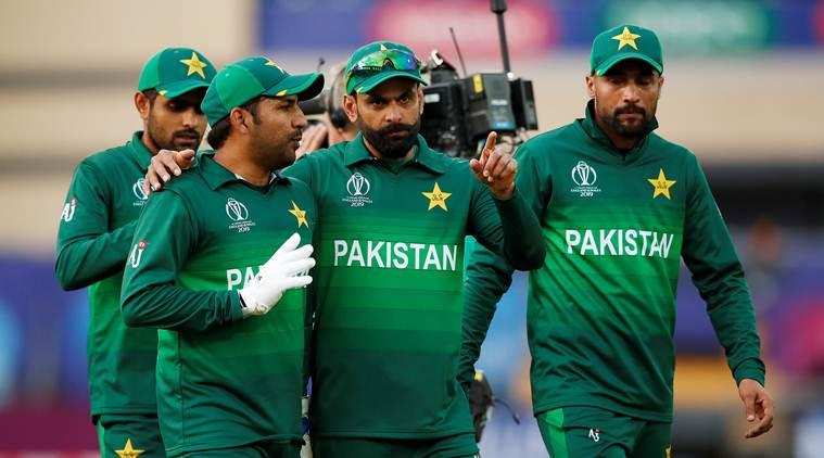 इंग्लैंड दौरे पर पाकिस्तानी ऑलराउंडर मोहम्मद हफीज ने तोड़ा कोरोना नियम