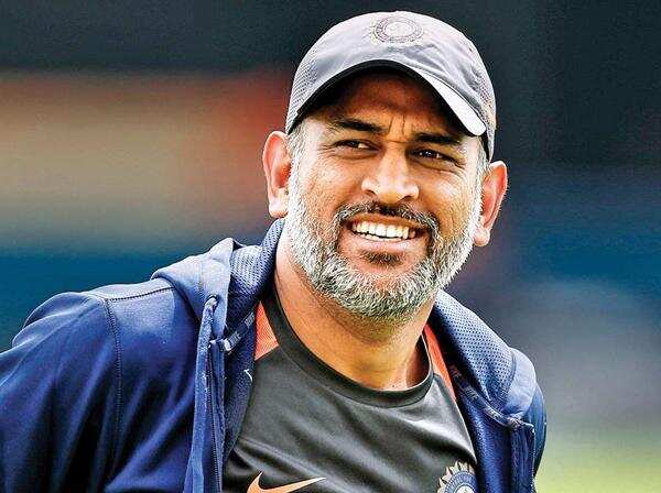 धोनी नहीं होंगे  टीम विश्व कप का हिस्सा, दिग्गज ने बताई सच्चाई