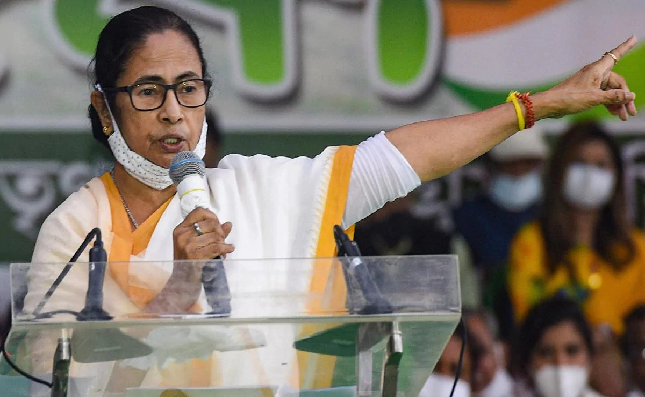 Bengal Election 2021: मोदी सरकार पर बरसी ममता बनर्जी, कहा-देश में एक राजधानी क्यों