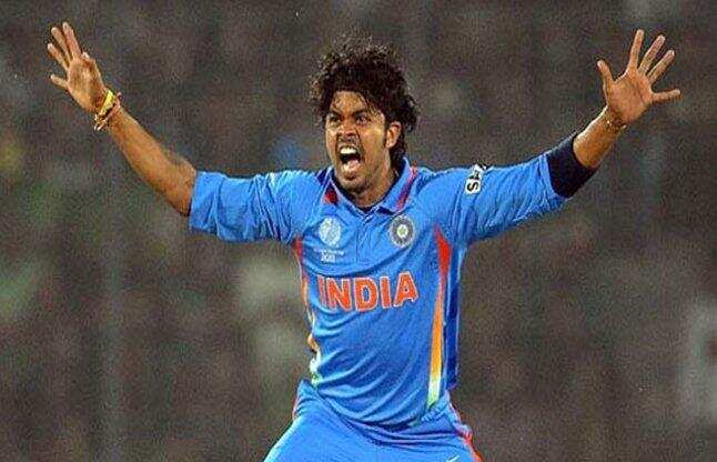 क्रिकेट की दुनिया से चाय में मक्खी की तरह निकाल फेंके गए भारतीय क्रिकेटर श्रीसंत को इनके साथ करना पड़ रहा है ऐसा काम, शक्ल ही नहीं पूरा शरीर हो गया ऐसा!