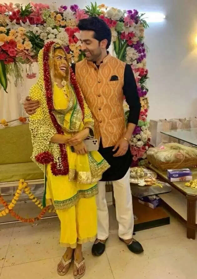 Sana Sayyad Wedding: टीवी अभिनेत्री सना सैयद कर रही निकहा, सामने आई हल्दी सेरेमनी की तस्वीरें
