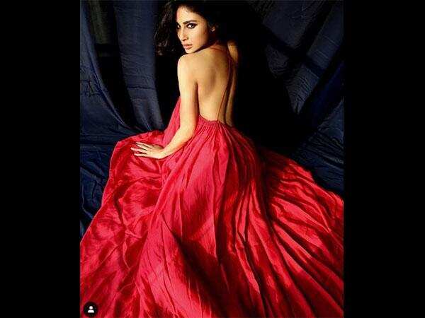 2018 का सुपर सेक्सी Dhamaka, 10 एक्ट्रेस की ऐसी Hot Pics, देखकर होश उड़ जाएंगे